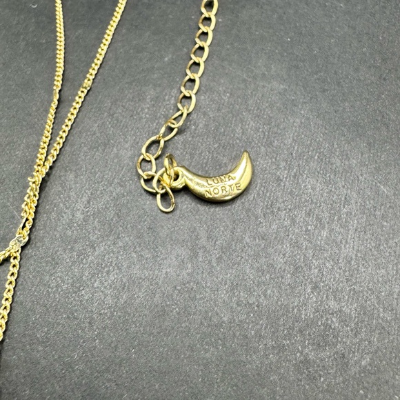 Luna Norte Pearl 14k gold plated Necklace - Picture 3 of 4